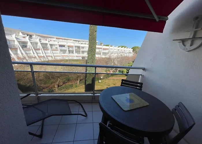 Moderne - Parking & Terrasse Апартаменты *